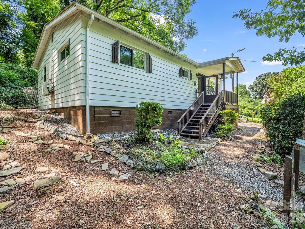 333 N Meridian Street, Rutherfordton, NC 28139