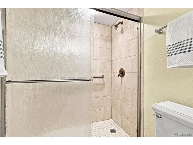 6356 S Glencoe Ct, Centennial, CO 80121