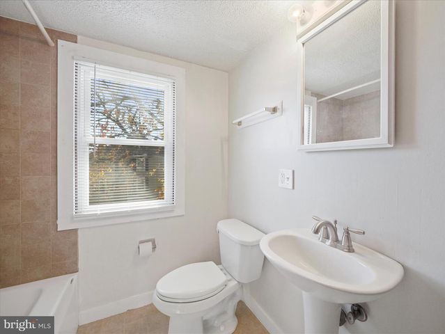 15444 PENNSYLVANIA AVE, Greencastle, PA 17225