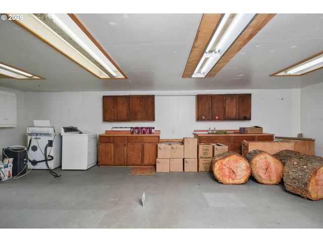 6290 Sw CARMAN Dr, Lake Oswego, OR 97035