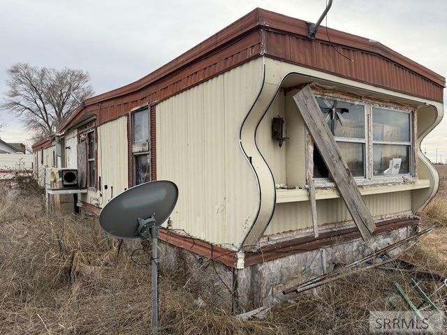 359 N Jim Road, Blackfoot, ID 83221