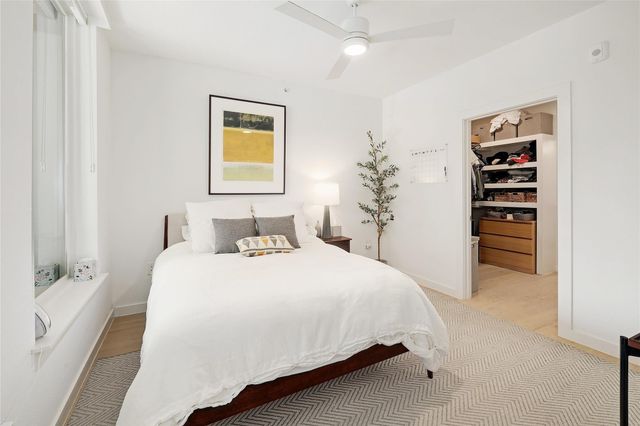 1600 S 1st ST 220, Austin, TX 78704