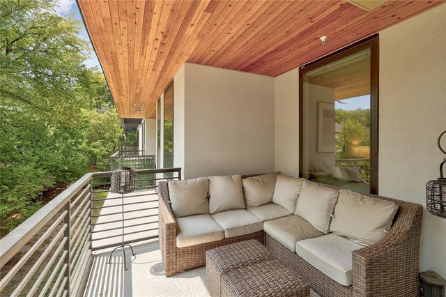 1600 S 1st ST 220, Austin, TX 78704