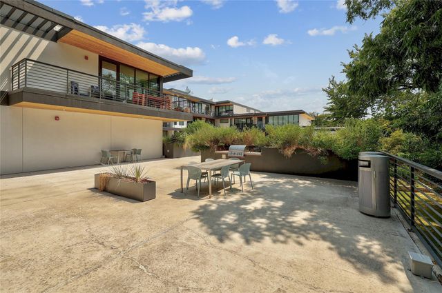 1600 S 1st ST 220, Austin, TX 78704