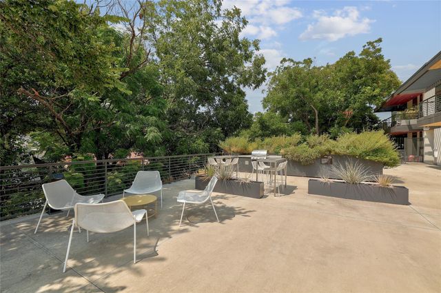 1600 S 1st ST 220, Austin, TX 78704