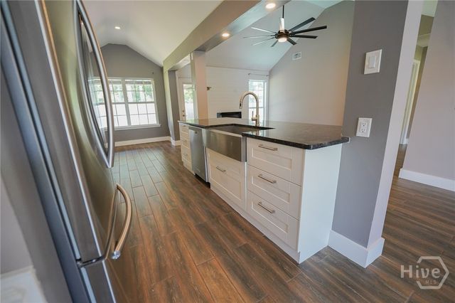 188 Reese Drive, Richmond Hill, GA 31324