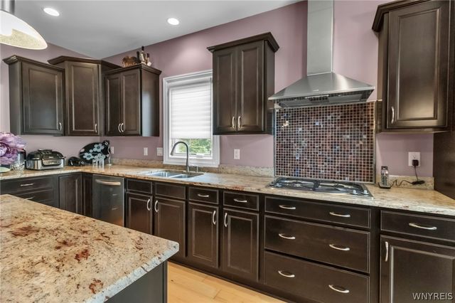 168 Stonham Way, Amherst, NY 14221