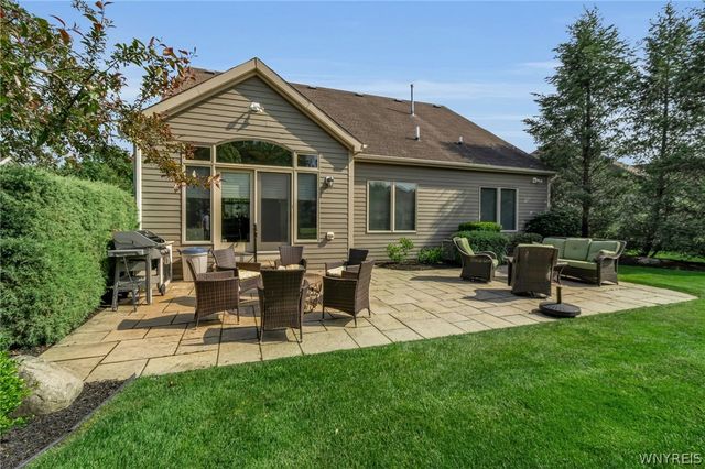 168 Stonham Way, Amherst, NY 14221