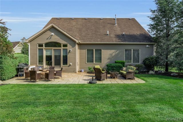 168 Stonham Way, Amherst, NY 14221