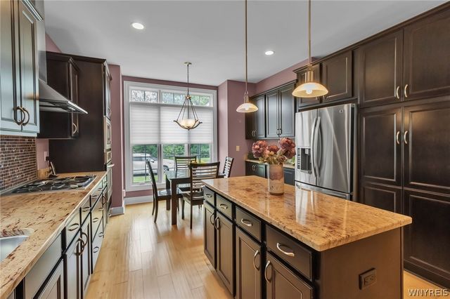 168 Stonham Way, Amherst, NY 14221