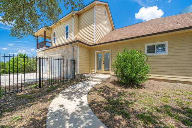 1270 HERITAGE HL, Canyon Lake, TX 78133