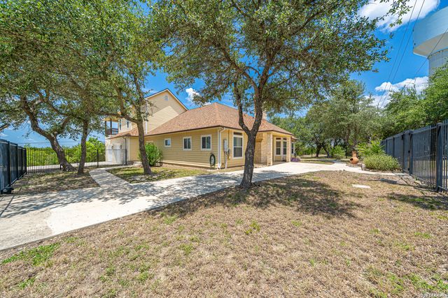 1270 HERITAGE HL, Canyon Lake, TX 78133