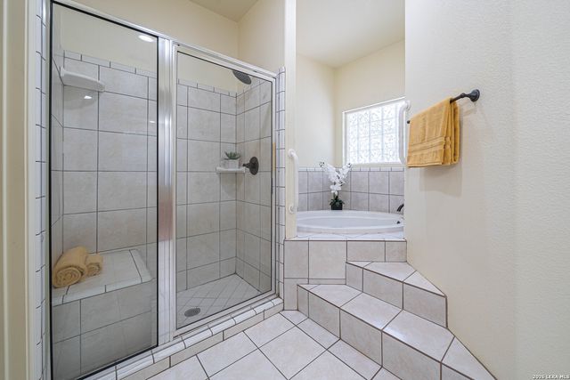 1270 HERITAGE HL, Canyon Lake, TX 78133