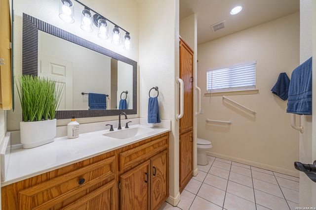 1270 HERITAGE HL, Canyon Lake, TX 78133