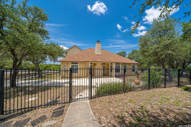 1270 HERITAGE HL, Canyon Lake, TX 78133