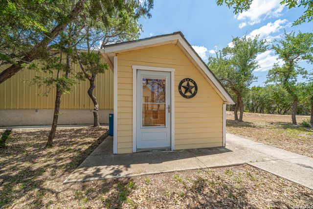 1270 HERITAGE HL, Canyon Lake, TX 78133