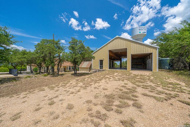 1270 HERITAGE HL, Canyon Lake, TX 78133