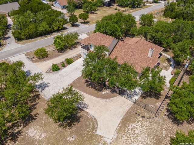 1270 HERITAGE HL, Canyon Lake, TX 78133