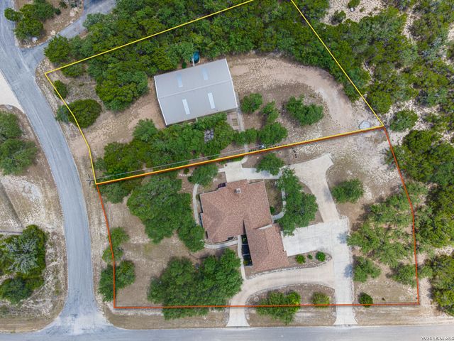 1270 HERITAGE HL, Canyon Lake, TX 78133