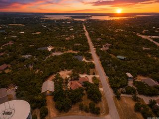1270 HERITAGE HL, Canyon Lake, TX 78133