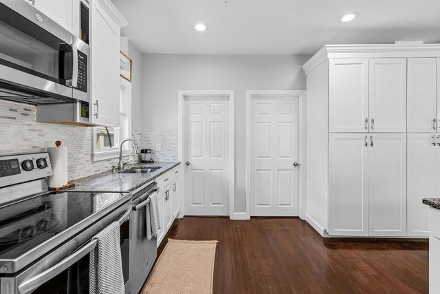 116 Saratoga Avenue, Pawtucket, RI 02861