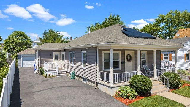 116 Saratoga Avenue, Pawtucket, RI 02861