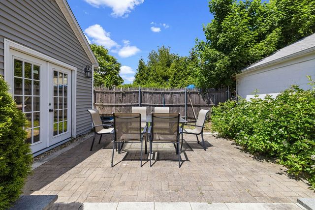 116 Saratoga Avenue, Pawtucket, RI 02861