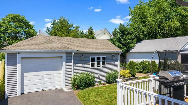 116 Saratoga Avenue, Pawtucket, RI 02861