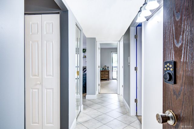 14620 Scarborough Court M2, Oak Forest, IL 60452