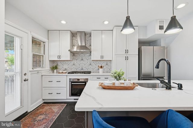 518 OKLAHOMA AVE NE, Washington, DC 20002