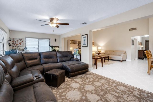 1726 SW 20th Ter, Deerfield Beach, FL 33442