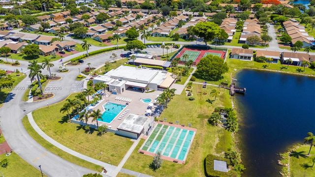 1726 SW 20th Ter, Deerfield Beach, FL 33442