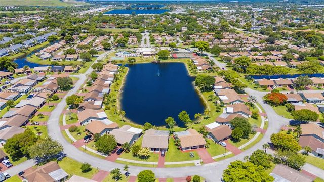 1726 SW 20th Ter, Deerfield Beach, FL 33442