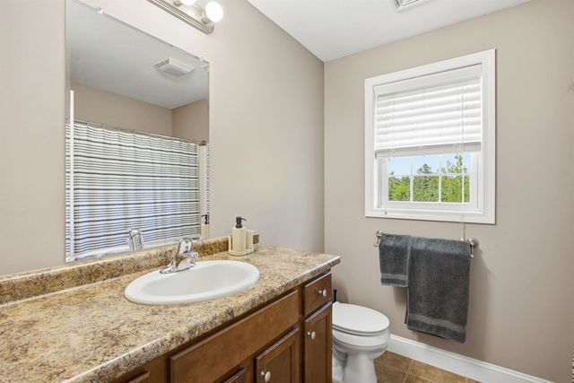 317 University Circle, Hooksett, NH 03106