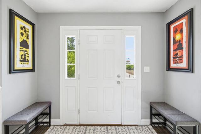 317 University Circle, Hooksett, NH 03106