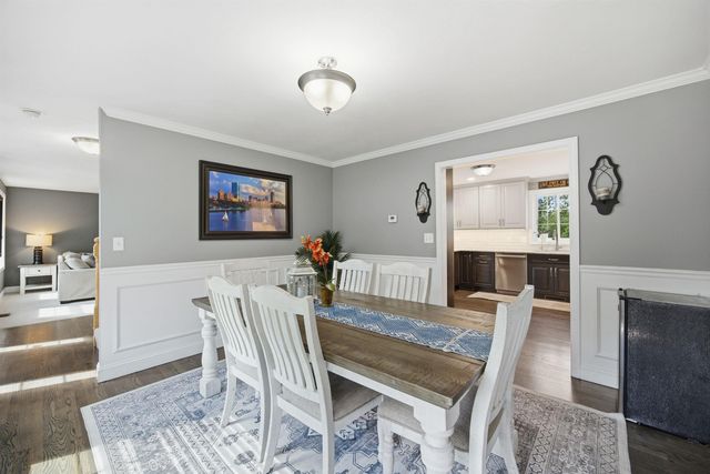 317 University Circle, Hooksett, NH 03106