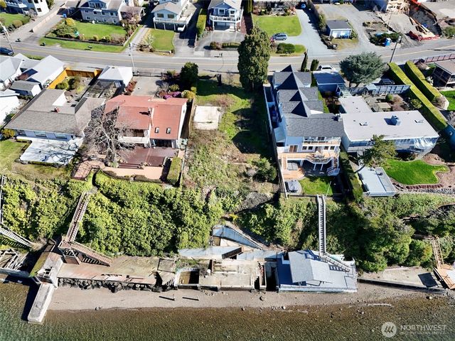 4904 Tok A Lou Drive NE, Tacoma, WA 98422