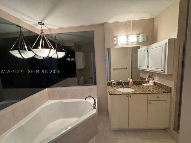1830 Radius Dr 1105, Hollywood, FL 33020