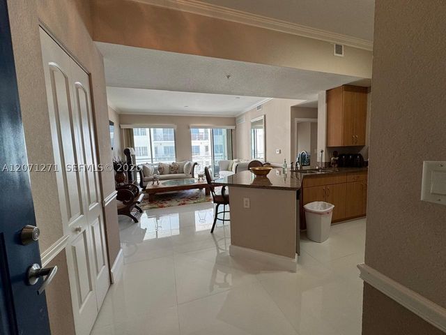 1830 Radius Dr 1105, Hollywood, FL 33020
