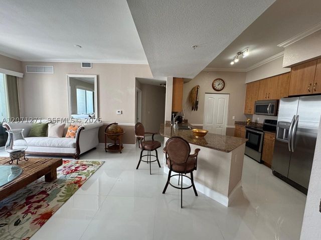 1830 Radius Dr 1105, Hollywood, FL 33020