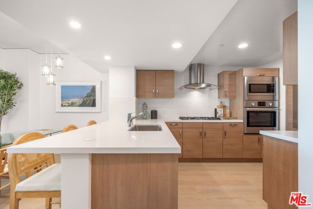 13650 Marina Pointe Drive 908, Marina Del Rey, CA 90292