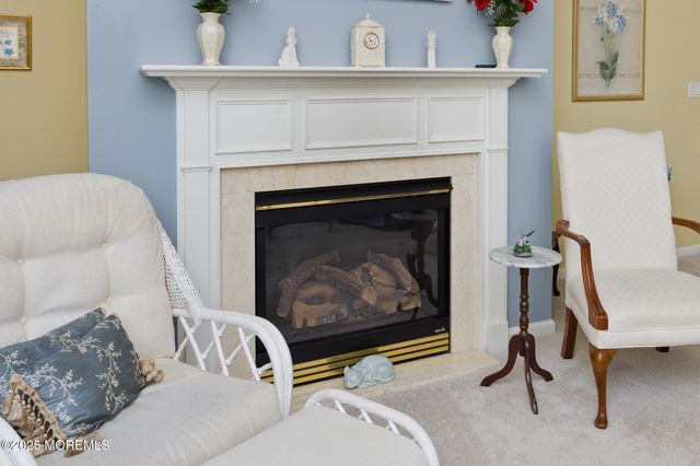 10 Powderhorn Way, Allentown, NJ 08501