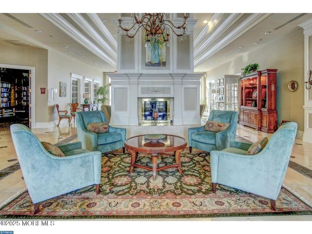 10 Powderhorn Way, Allentown, NJ 08501