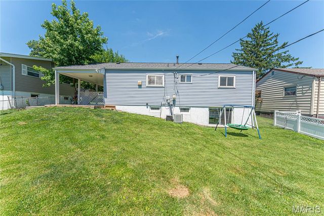 11100 Patsy Drive, St Louis, MO 63123