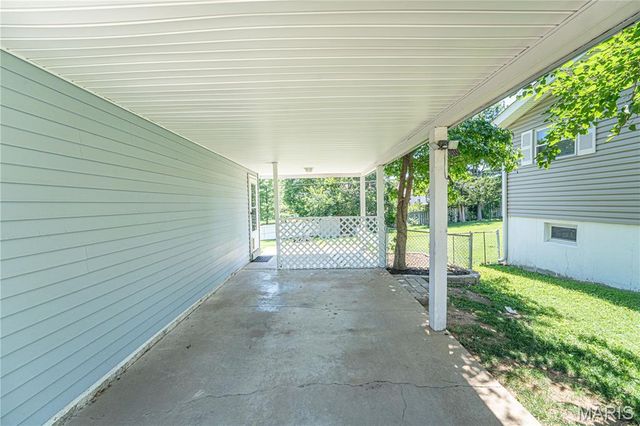 11100 Patsy Drive, St Louis, MO 63123