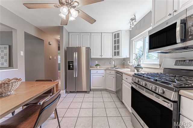 11100 Patsy Drive, St Louis, MO 63123
