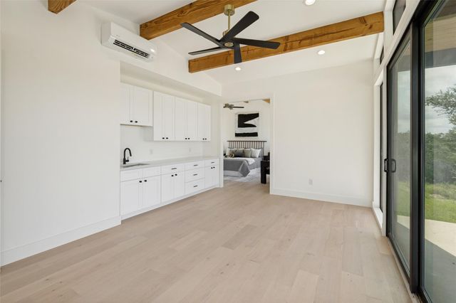1752 Demi John Bend RD, Canyon Lake, TX 78133