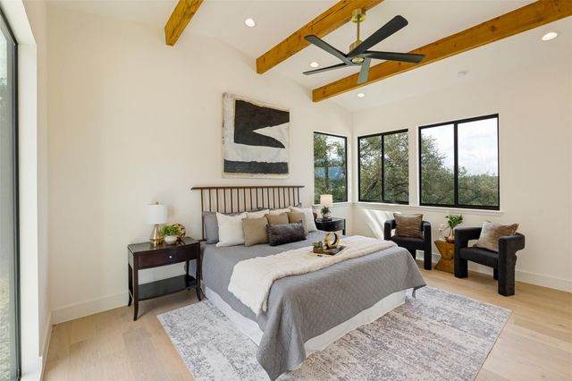 1752 Demi John Bend RD, Canyon Lake, TX 78133