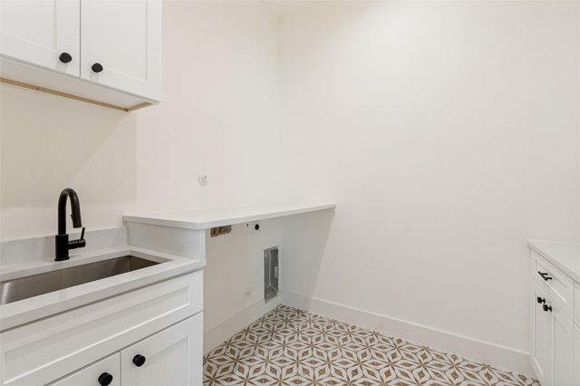 1752 Demi John Bend RD, Canyon Lake, TX 78133