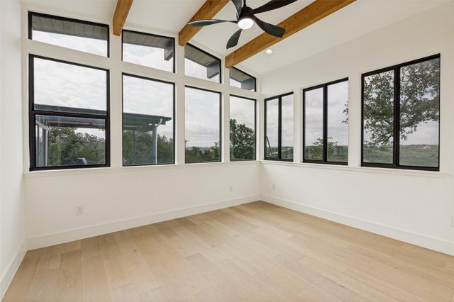 1752 Demi John Bend RD, Canyon Lake, TX 78133